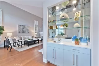 Photo #6: OC24204548 Listing