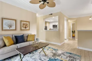 Photo #4: OC24204735 Listing 