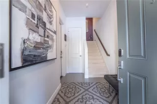 Photo #3: OC24205498 Listing 