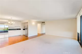 Photo #5: OC24205521 Listing