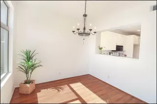 Photo #4: OC24205778 Listing 