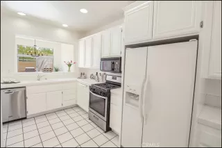 Photo #6: OC24205778 Listing 