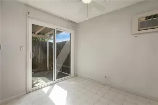 Photo #5: OC24205846 Listing