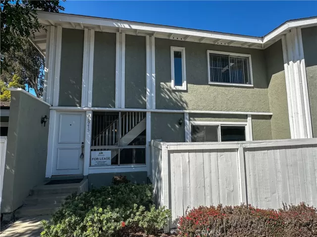 MLS: OC24206360 Condo For Sale