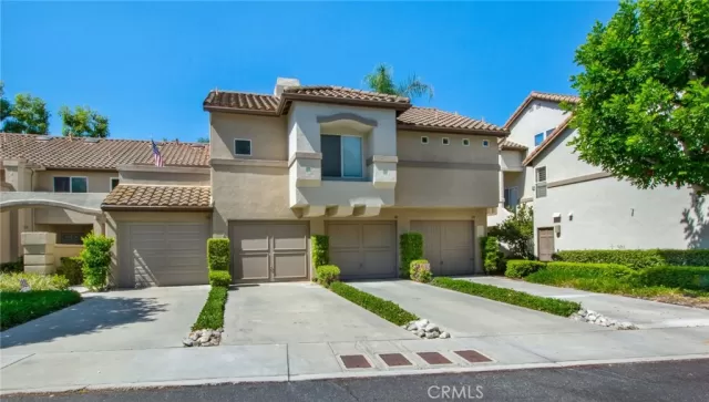 MLS: OC24206507 Condo For Sale