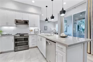 Photo #2: OC24206643 Listing