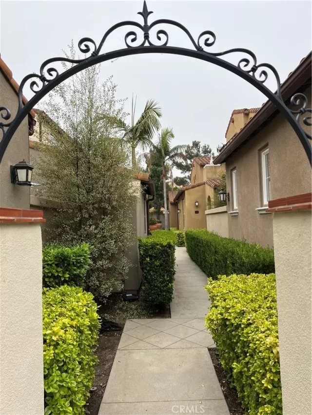 MLS: OC24206860 Condo For Sale