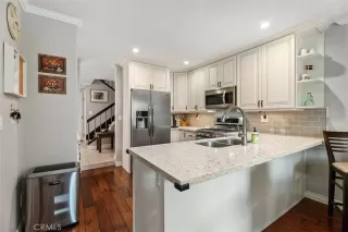 Photo #5: OC24206940 Listing 