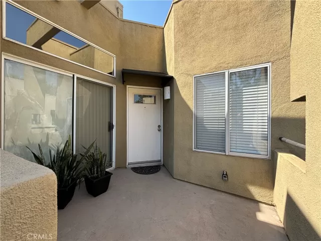 MLS: OC24207340 Condo For Sale