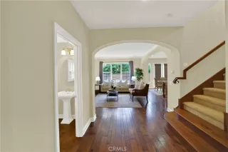 Photo #5: OC24207421 Listing 