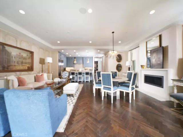 MLS: OC24208182 Condo For Sale