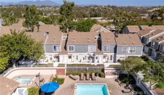 Photo #2: OC24208740 Listing