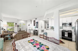 Photo #5: OC24208967 Listing 