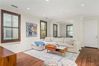 Photo #3: OC24209298 Listing 