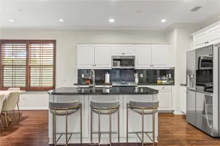 Photo #5: OC24209298 Listing 