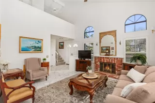 Photo #4: OC24209413 Listing 