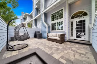 Photo #1: OC24209608 Listing 