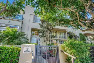 Photo #1: OC24210046 Listing 