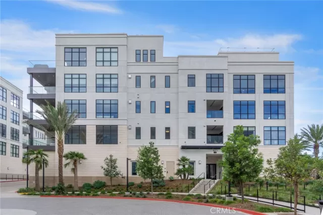 MLS: OC24210263 Condo For Sale