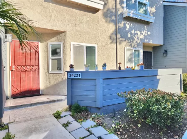 MLS: OC24210412 Condo For Sale