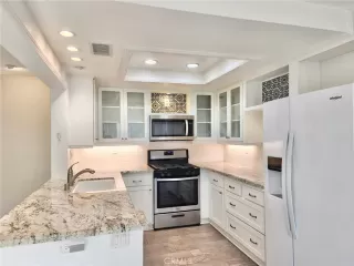 Photo #2: OC24210412 Listing 