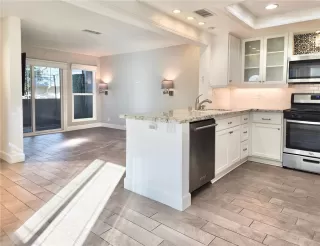 Photo #4: OC24210412 Listing 