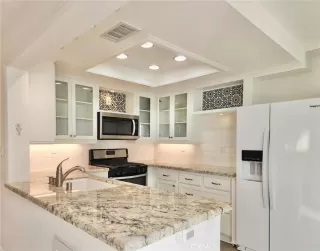 Photo #6: OC24210412 Listing 