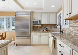 Photo #2: OC24210582 Listing 