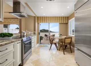 Photo #3: OC24210582 Listing 