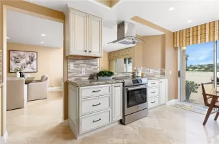 Photo #5: OC24210582 Listing 