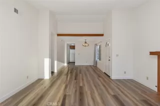 Photo #5: OC24210824 Listing 