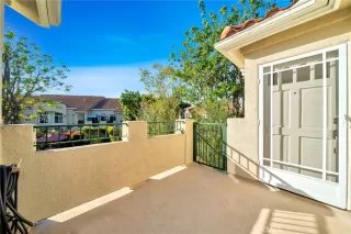 Photo #1: OC24211106 Listing