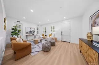 Photo #5: OC24211243 Listing