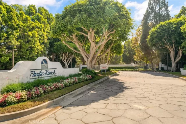 MLS: OC24211298 Condo For Sale