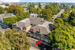 Photo #5: OC24211298 Listing