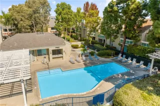 Photo #6: OC24211298 Listing