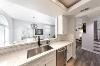 Photo #2: OC24211390 Listing 