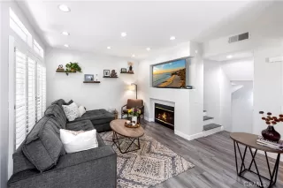 Photo #4: OC24211390 Listing 