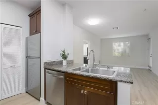 Photo #3: OC24211739 Listing