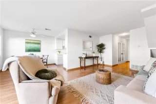 Photo #4: OC24211920 Listing 