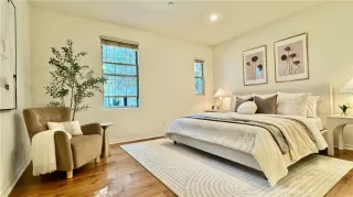 Photo #4: OC24212506 Listing 