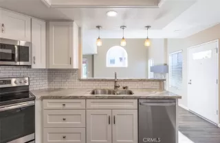 Photo #5: OC24212922 Listing 