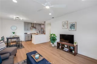 Photo #3: OC24213128 Listing 