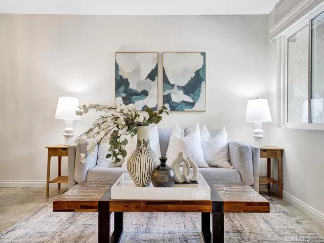 MLS: OC24213226 Condo For Sale