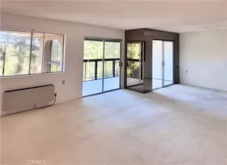 Photo #4: OC24213263 Listing