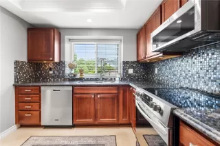 Photo #2: OC24214341 Listing 