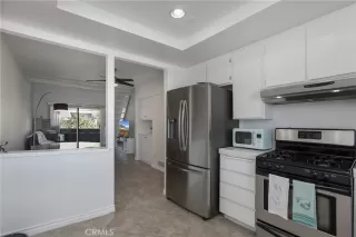 Photo #4: OC24214445 Listing