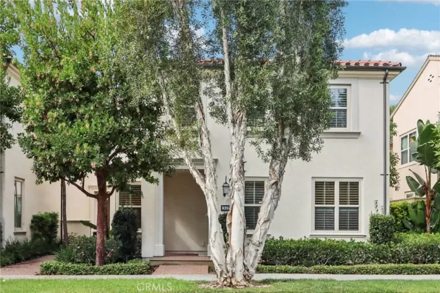 MLS: OC24214656 Condo For Sale