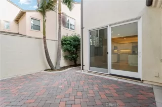 Photo #3: OC24214656 Listing 