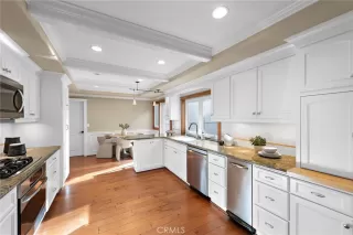 Photo #6: OC24215367 Listing 